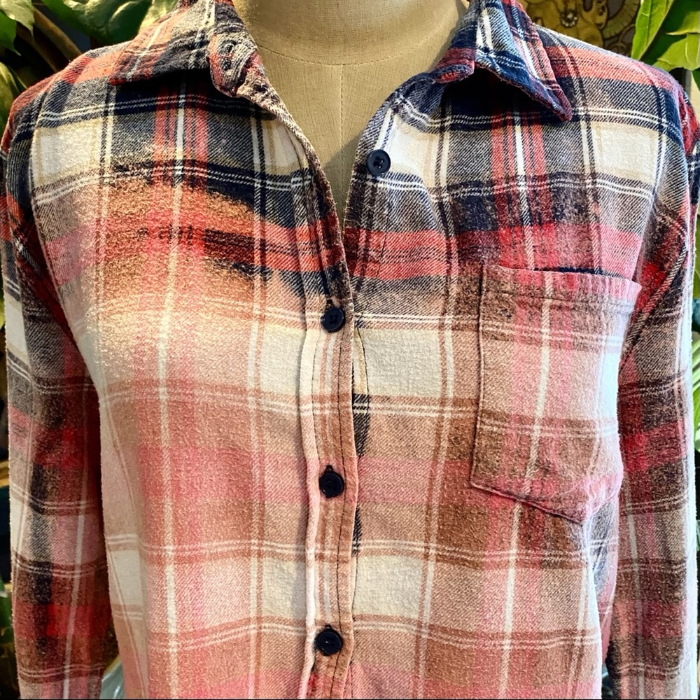 Anthropologie custom bleached flannel - Picture 12 of 13